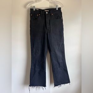 Levi’s Ribcage Crop Flare